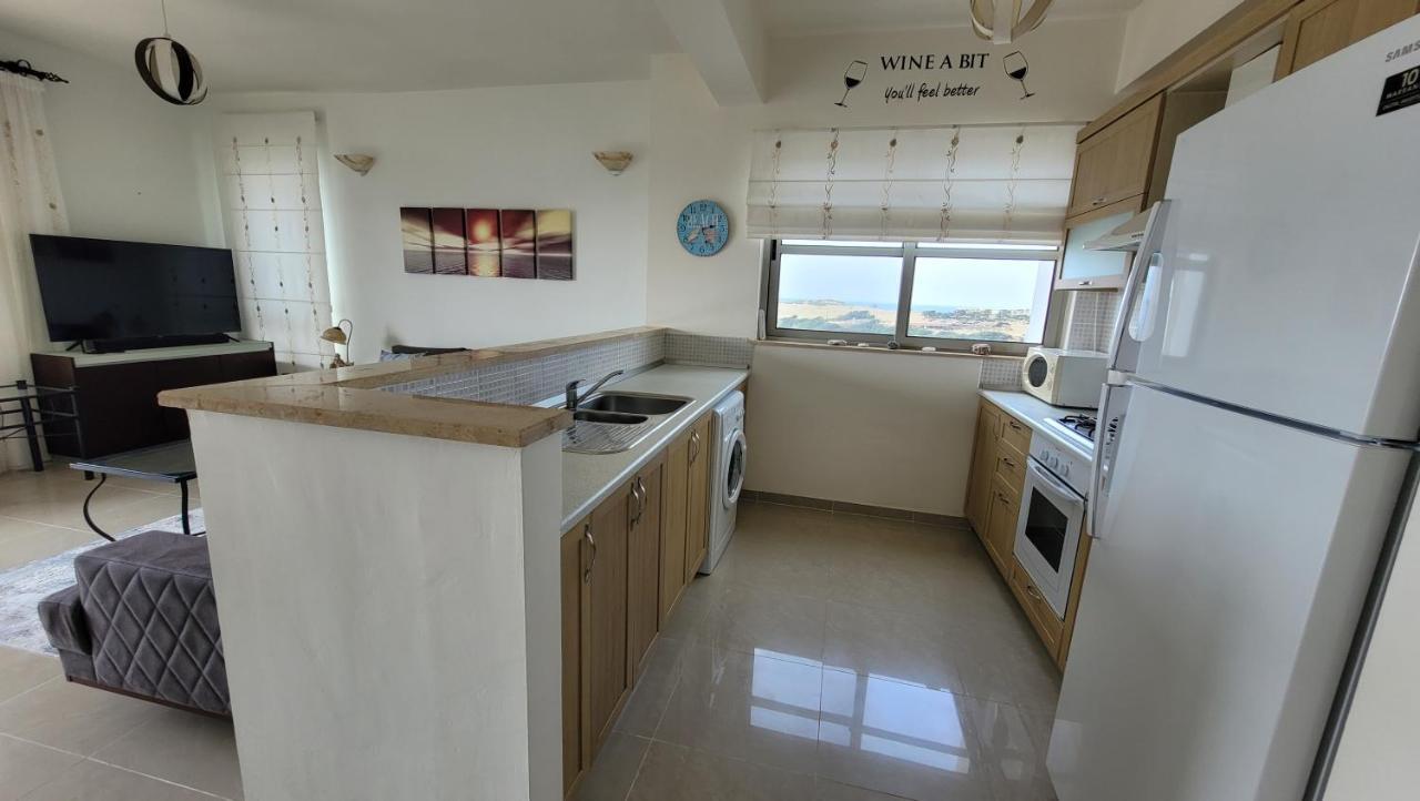 Sea And Mountain View Beachfront Penthouse Yali Kültér fotó